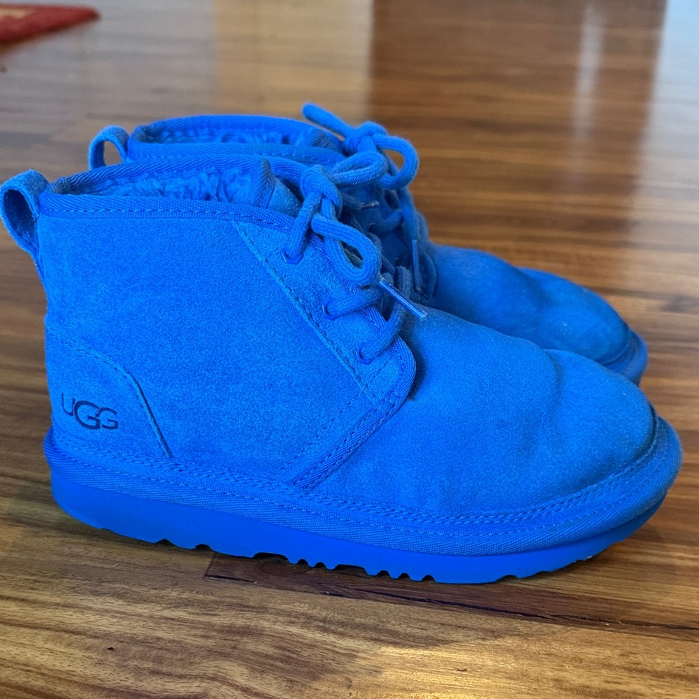 UGG Kids Vibrant Blue Boots kids size 2